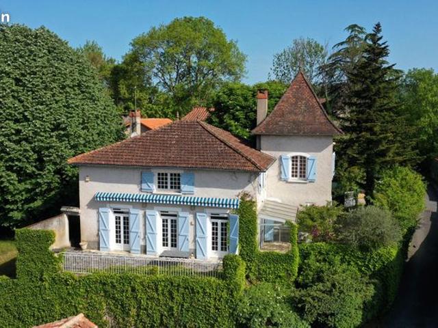 Maison de carectère T7 de plain pied proche de Cahors
