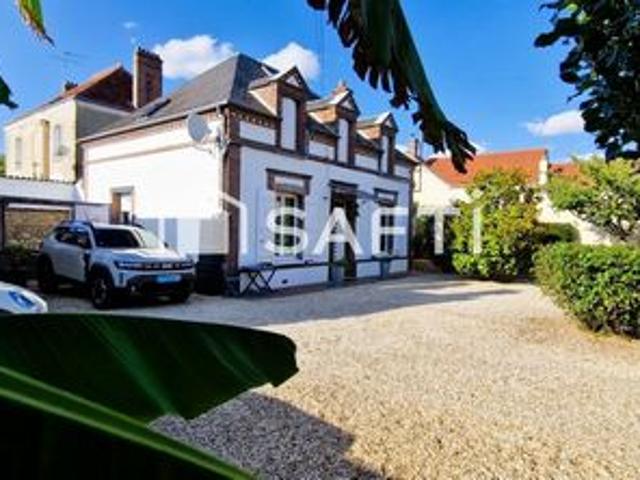 Maison de centre ville de 4 chambres, bon état général