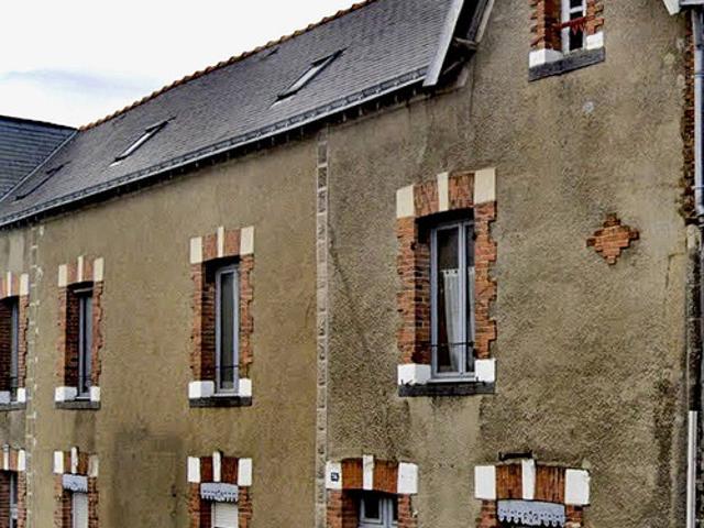 Maison de centre ville de 7 pièces à Pouancé