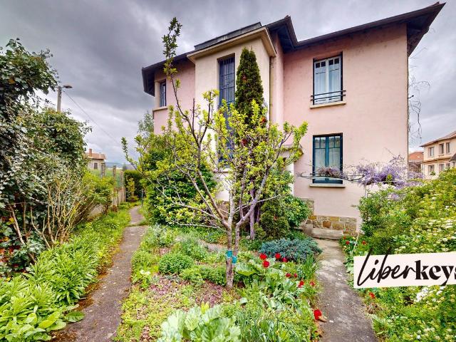 Maison de centre ville Ideale Pour Investisseur 2 apparte. 200m² Le Puy en Velay