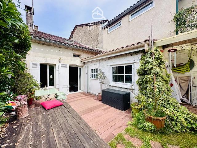 Maison de charme 80m2 avec jardin et atelier À deux pas d'
