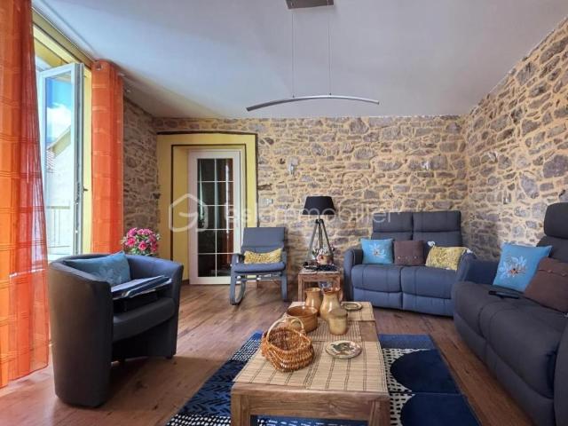 Maison de charme au cœur de l'histoire: un refuge paisible et authentique