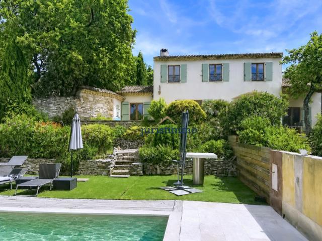 Maison de charme aux accents provençaux