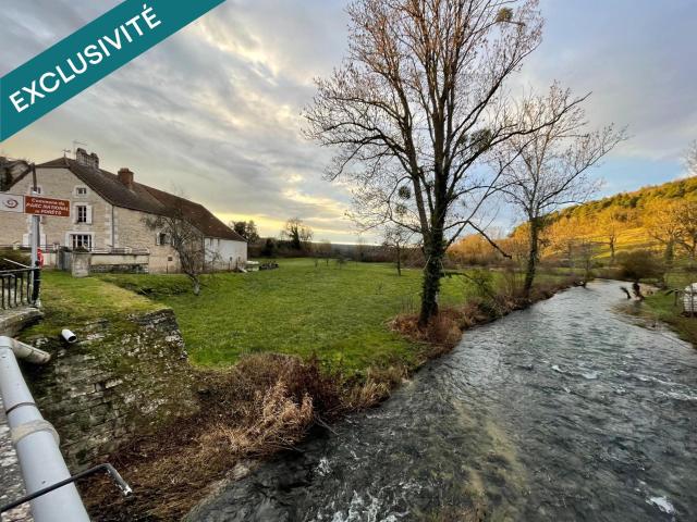Maison de charme avec gîte et grandes dépendances 178m² Arbot