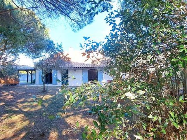 MAISON de CHARME avec TERRAIN aux Saintes Maries de la Mer