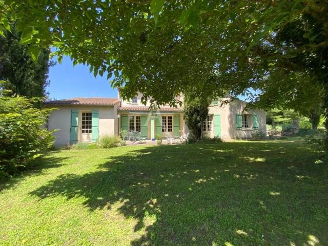 Maison de charme à 10 min de Jonzac !