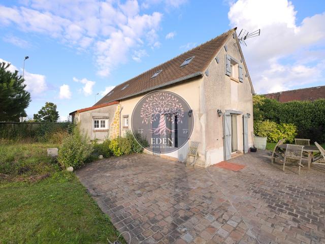 Maison de charme à DREUX proche Axe N12