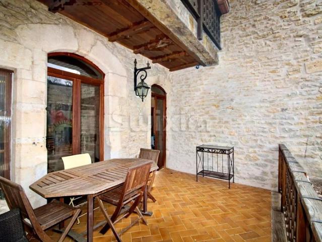 Maison de Charme à Ornans: 188 m², 3 Chambres