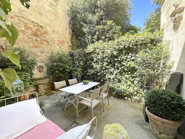 Maison De Charme, À L'ombre Du Palais Des Papes 73m² Avignon