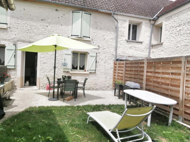 MAISON DE CHARME A VENDRE