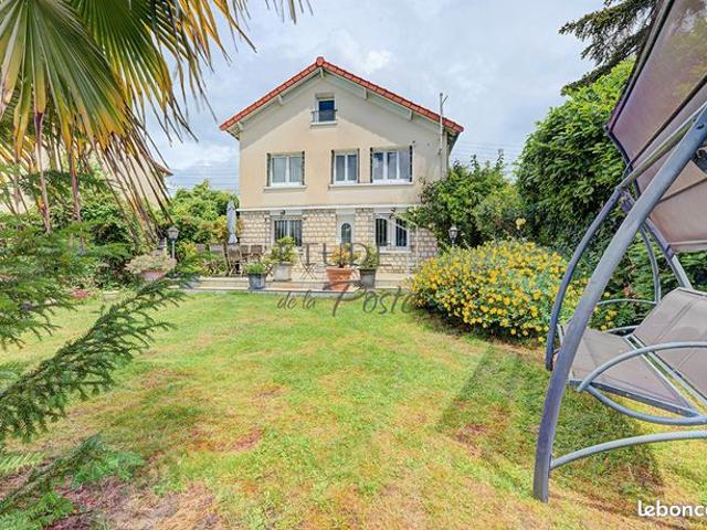 Maison de charme coeur de ville 100m2 à vendre à Brunoy Réf. 411