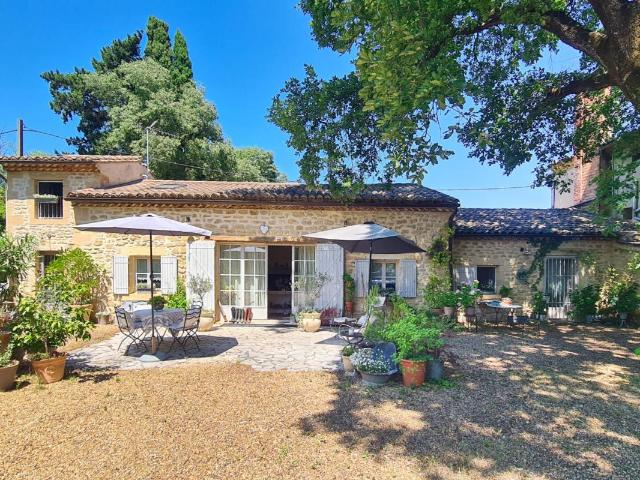 Maison de charme de pierres, à 10 minutes d'Uzès
