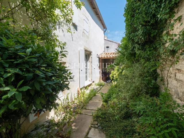 Maison de charme en coeur de village 120m² Saint Martin de Ré