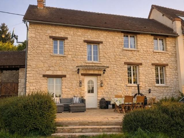 ? Maison De Charme En Pierre 15 minutes de Vernon 133m² Saint Pierre de Bailleul