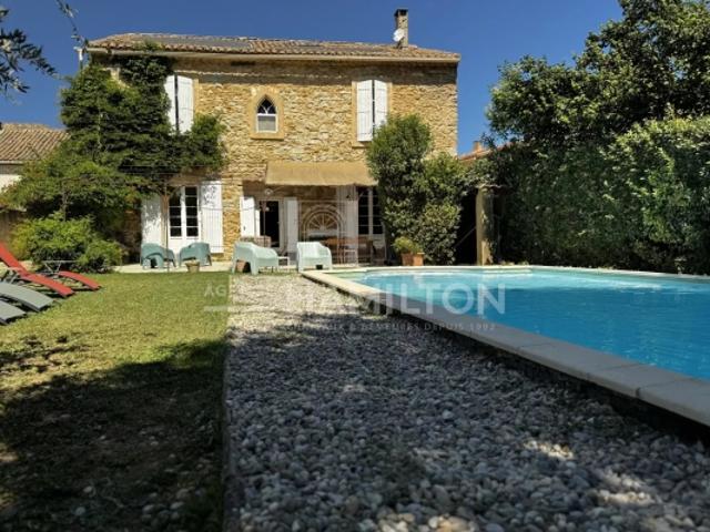 Maison de charme en pierre – 18e siècle – Triangle Orange / Uzès / Châteauneuf du Pape
