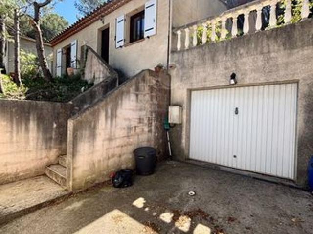 Maison de charme sur terrain en restanques