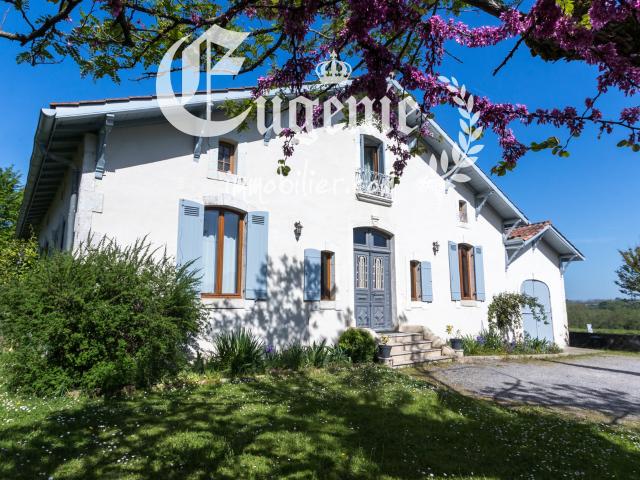 Maison de Charme 235M² Rénovée+ Jardin 1250M² 235m² Dax