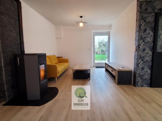 Maison de bourg 100m² 5 pièces 3 chambres Terrain de 463m² DERVAL
