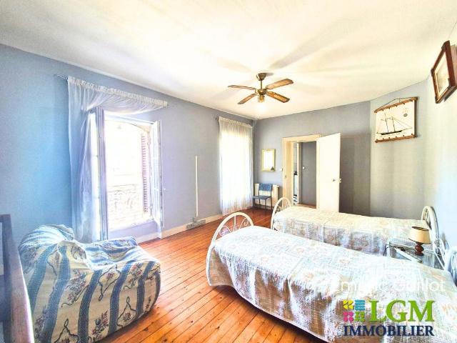 Maison de bourg 114 m² – 4 chambres – Grenier Cour – Idéal. 114m² Cellettes
