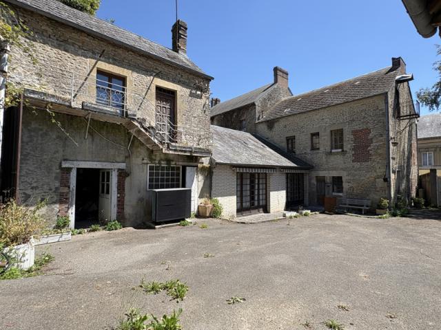MAISON DE BOURG 2H15 DE PARIS, 1H DE LA MER