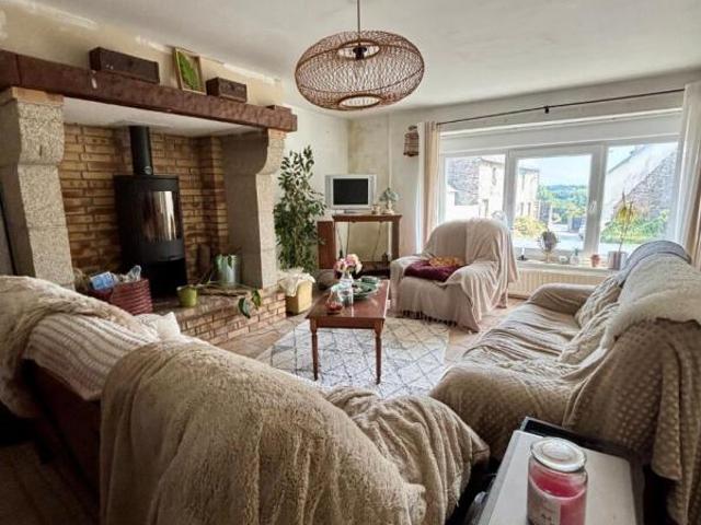 Maison de bourg 7 pièce s 180 m2