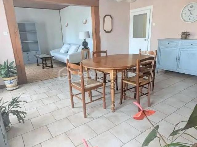 Maison de village pleine de charme – Saint Martin du Limet