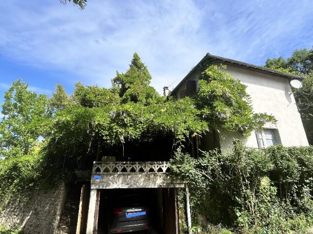 Maison de bourg avec terrasse