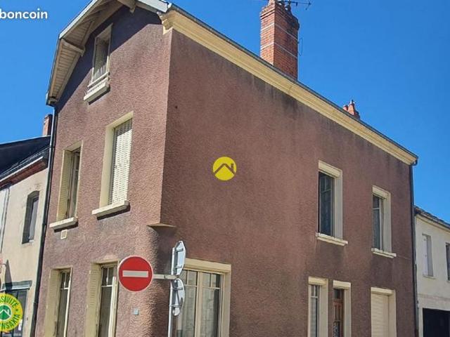 Maison de bourg avec garage