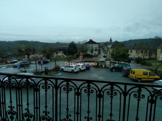Maison de bourg avec local Bel emplacement