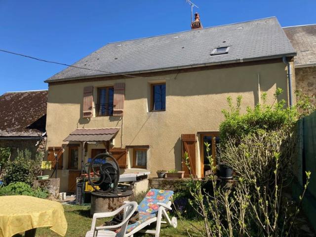 Maison de bourg dans le Morvan avec vue