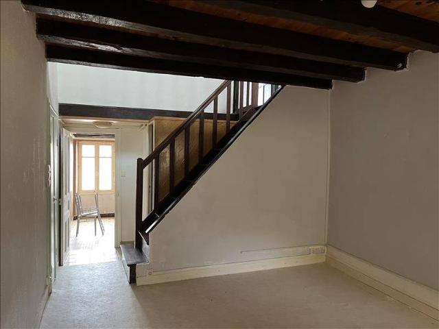 Maison de bourg de 3 pièces principales