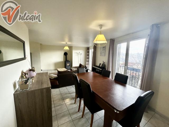Maison de bourg de 114.69 m2 habitables à Corent