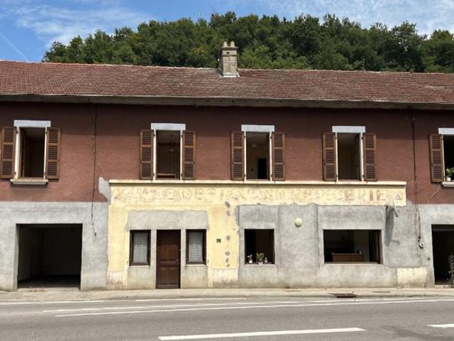 Maison de bourg de 7 pièces principales