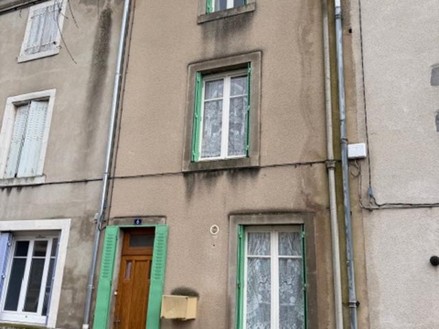 Maison de bourg en centre ville