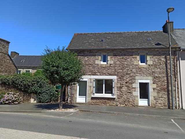Maison de bourg en pierre à rénover à Pléhédel 57m² Pléhédel