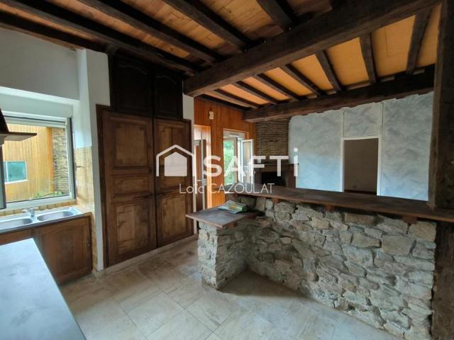 Maison de bourg en pierre 97m²