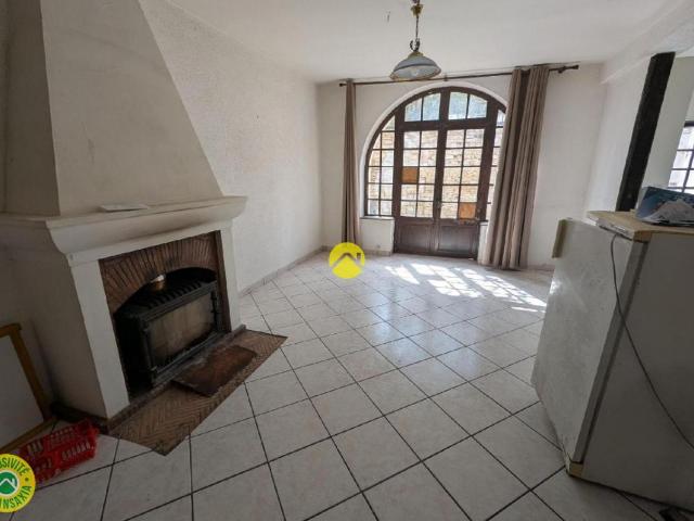 Maison de bourg.Potentiel 150m2