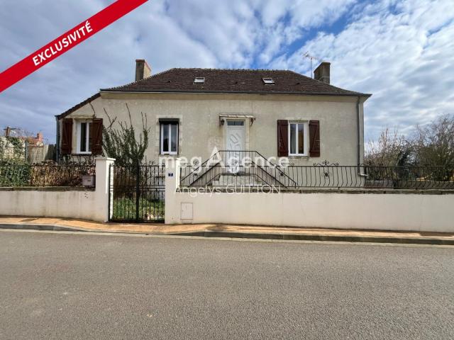 Maison de bourg, plain pied, 5 minutes de Bonnétable