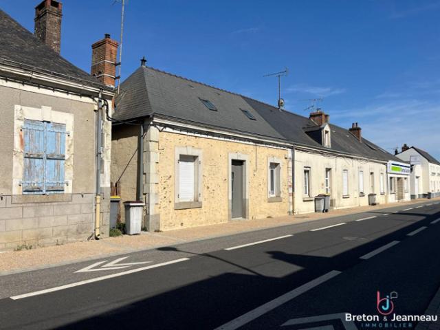 maison de bourg quelaines saint gault