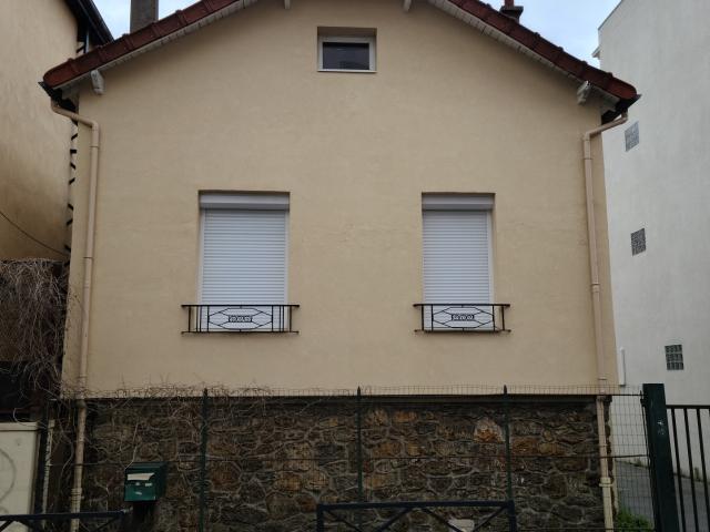 Maison de deux pièces, en plein cœur de la Basoche