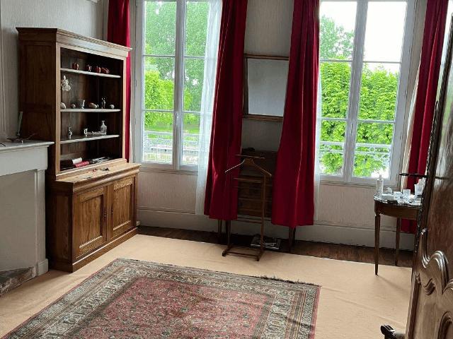Maison de famille avec jardin sur la Charente