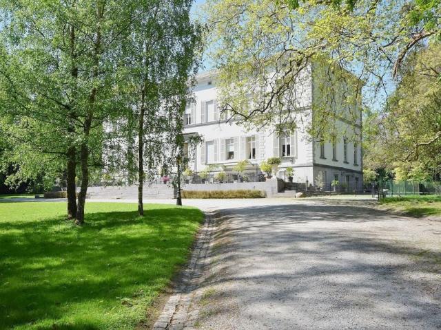 Maison de ferme à vendre avec 10 chambres à coucher