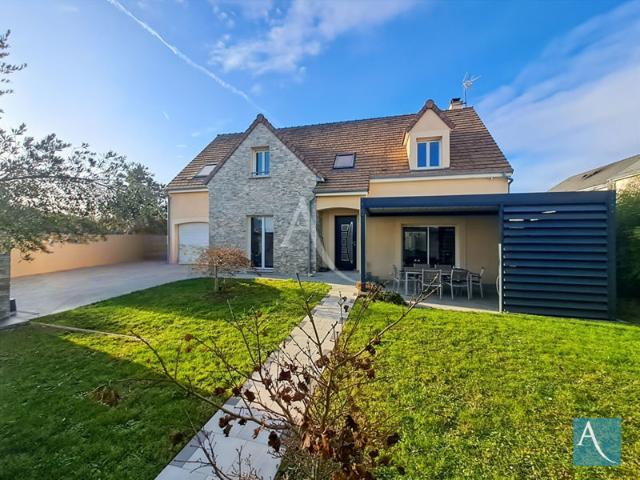 Maison de Haut Standing à Ollainville 7 pièces avec 5 chambres, 152 m² + Dépendance de 19 m²