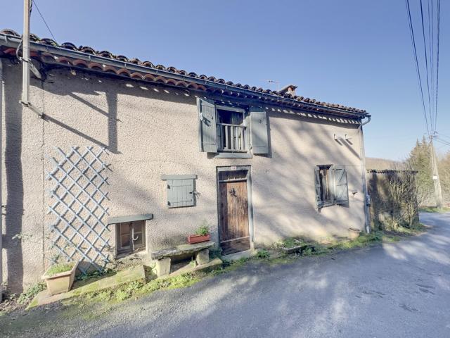 Maison de hameau de type T3 avec garage et jardin non attenant
