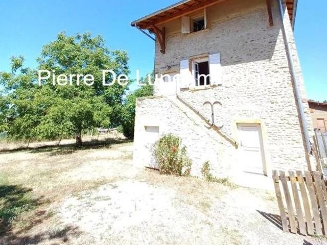 Maison de hameau, en pierres, de type 4 avec jardin