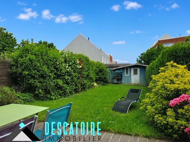 Maison de lotissement avec garage
