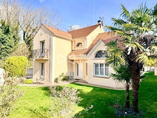 Maison de luxe 4 chambres en vente à Claye Souilly, France