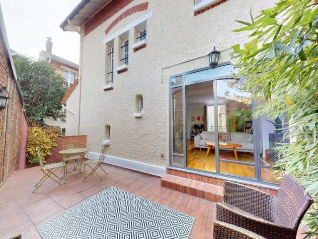 Maison de luxe 4 chambres en vente à Buttes Chaumont, Villette, Bas Belleville, France