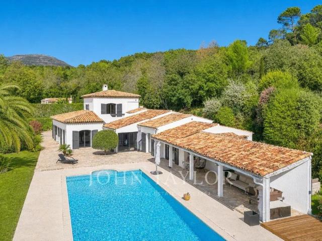 Maison de luxe 4 chambres en vente à La Colle sur Loup, Provence Alpes Côte d'Azur