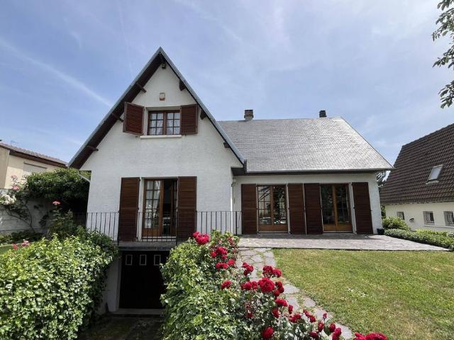 Maison de luxe 4 chambres en vente à La Frette sur Seine, France